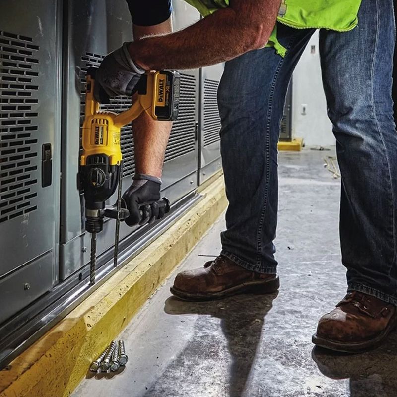 martelete-perfurador-rompedor-20v-max-dch133m2-dewalt-imagem-04