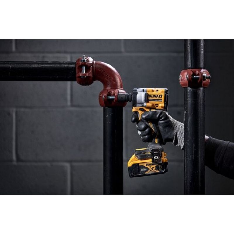 chave-de-impacto-brushless-dcf922-b3-20v-max-dewalt-imagem-03