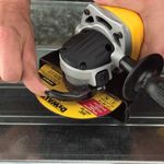 esmerilhadeira-angular-20v-max-dcg412b-dewalt-imagem-03